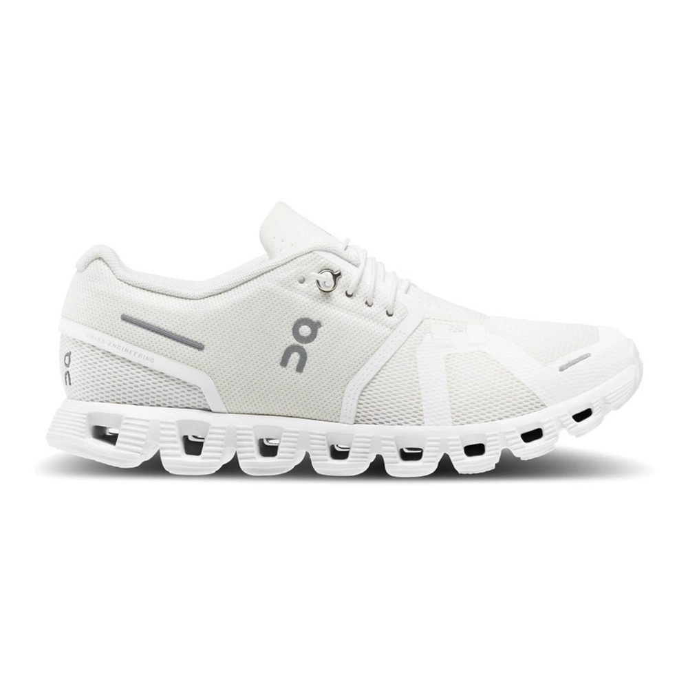 On Cloud 5 Sneakers women’s size 10